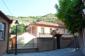  Hotel Canyon  Тбилиси